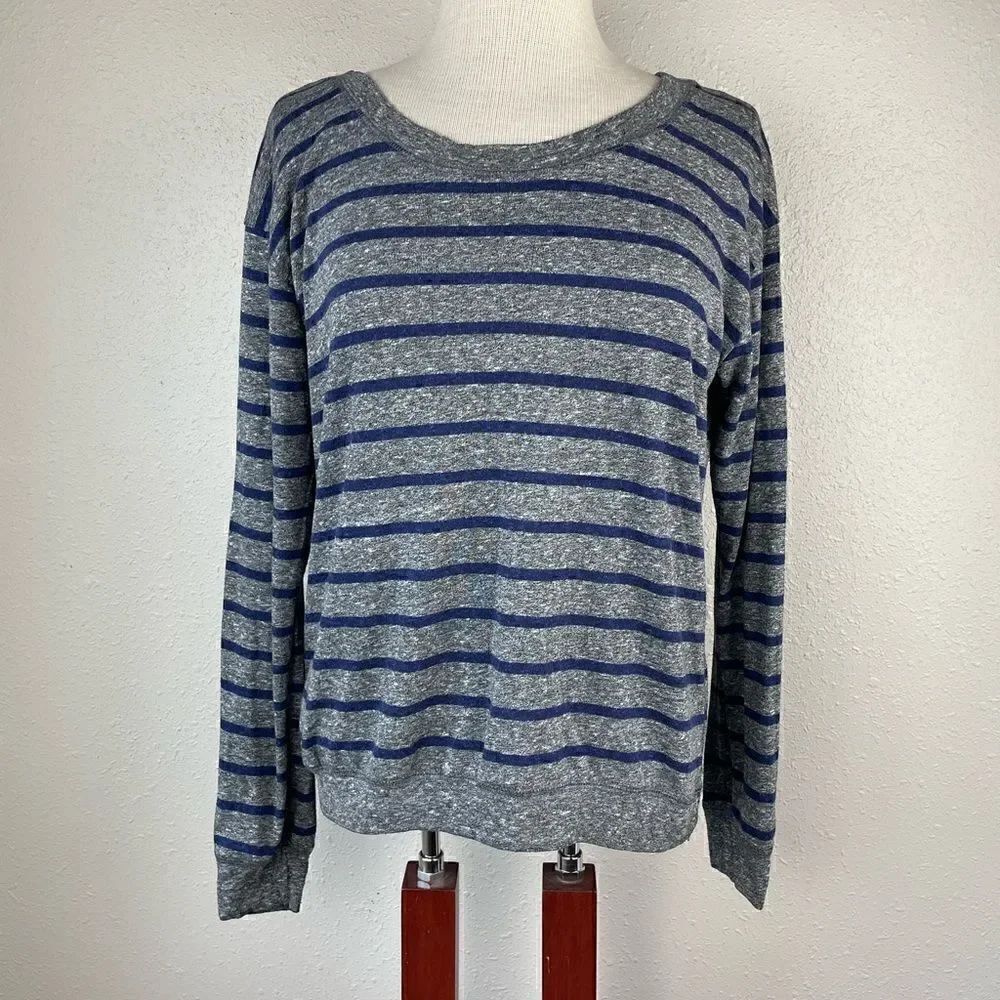 Twenty One Gray and Blue Striped Long Sleeve Top Size M EUC